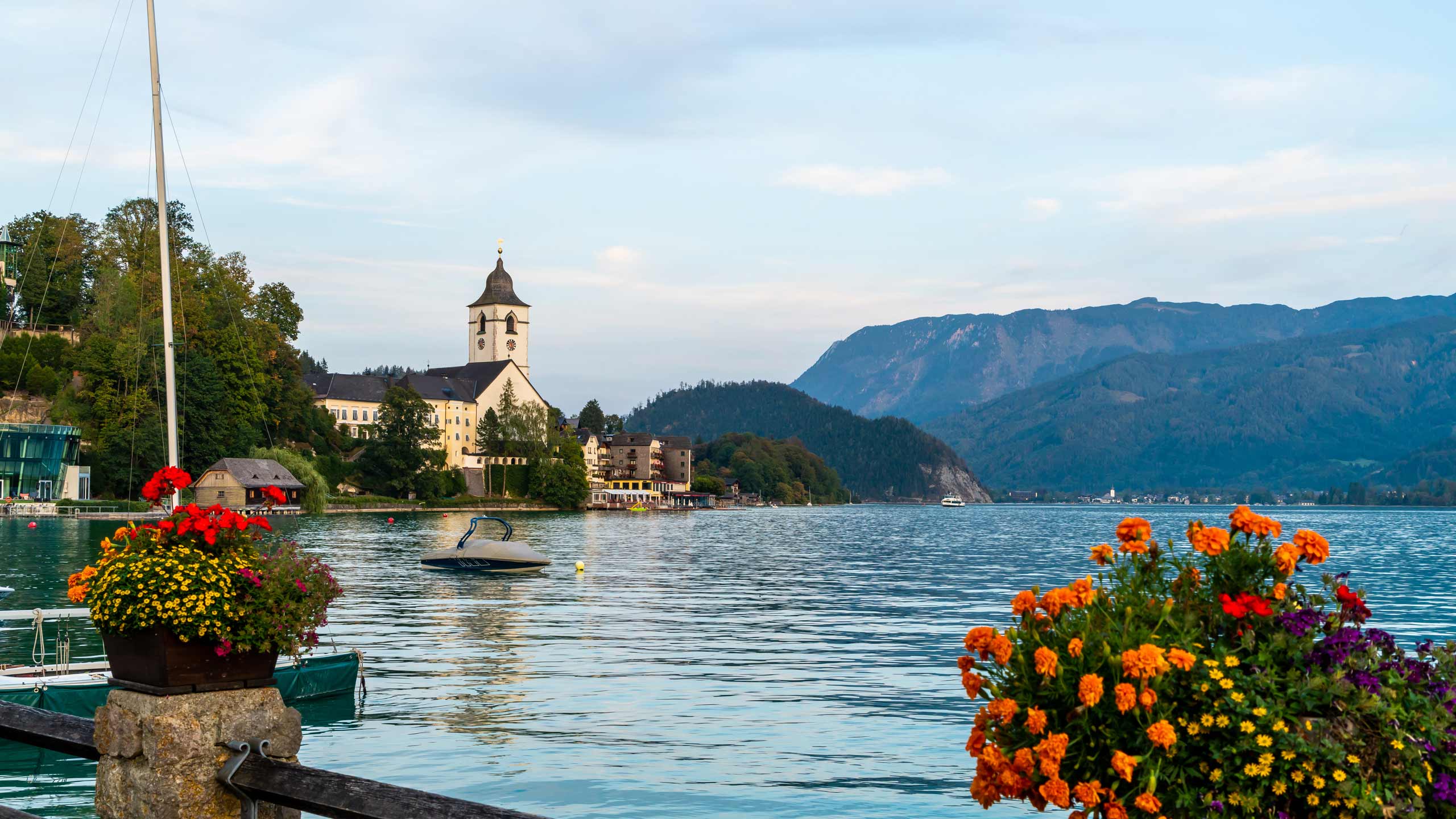 Wolfgangsee mit Blick auf die Kirche