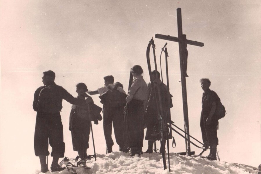 Mountain top old views