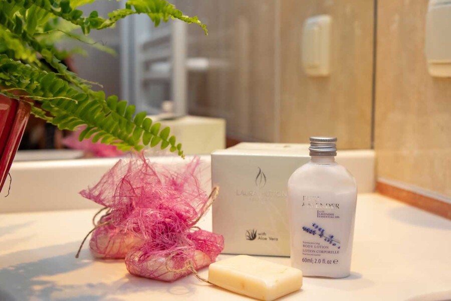 Bath cosmetics Bath cosmetics